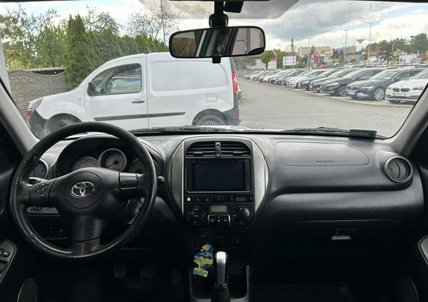 Toyota RAV4 cena 18900 przebieg: 289000, rok produkcji 2004 z Górzno małe 137